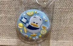 サンリオ　キャラクターズ刺繍缶バッジ　あひるのペックル