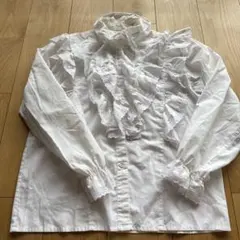 ヴィンテージ　フリル付きホワイト長袖シャツ