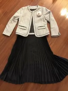 ジャケット（ハニーズ）＆プリーツスカート（ユニクロ）セットアップ　美品
