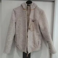 patagonia ボアフリースジャケット ベージュ　フーディ　リバーシブル