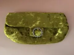 オリーブグリーン ベルベット クラッチバッグポーチにも