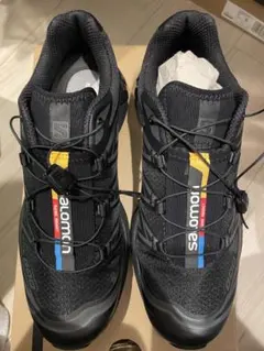 xt-6 スニーカー