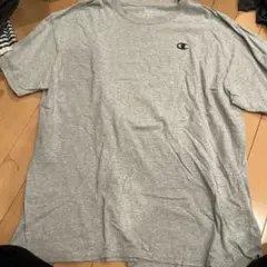 【Champion 】グレー Tシャツ　即日発送可