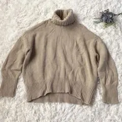 美品★ギャルリーヴィー　ファインウール　ベージュ　タートルネックニット
