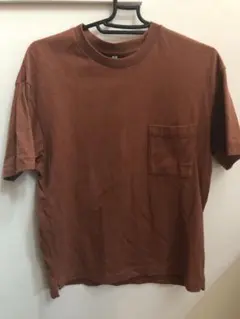 ユニクロTシャツ　茶色　メンズ　半袖　ポケット付