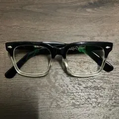 Item thumbnail for item 759b3cbf-0101-4acc-95e1-7a443a31e4fa