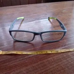 遠近両用＋2.0 多焦点調光ブルーライトカット老眼鏡　スポーツ