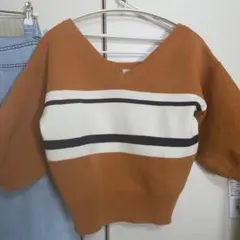 MURUA（ムルーア） Vネックボーダーニット