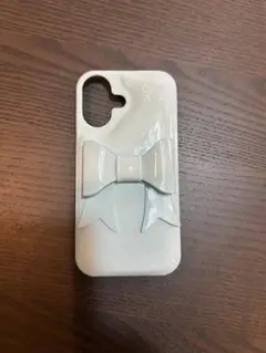 リボン付きブルー　iPhone16ソフトケース