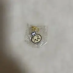 ちいかわ　うさぎ　アクリルチャーム