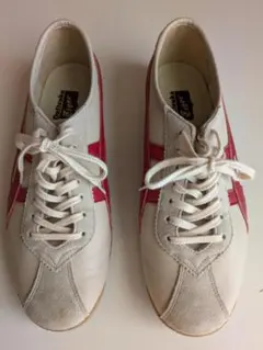 Item thumbnail for item 16febf53-b1be-4bd8-a6f2-bdbda0b21a29