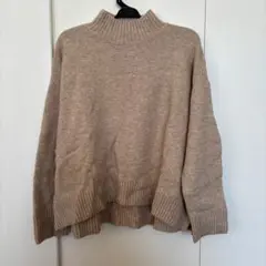 UNIQLO ベージュ スフレヤーン ハイネック ニットセーター M