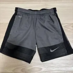 NIKE DRI-FIT ショーツ