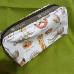 パン柄 ポーチ　レスポートサック　新品