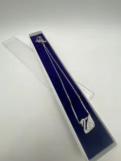 シルバー スワン型スワロフスキーネックレス ケース付き　美品