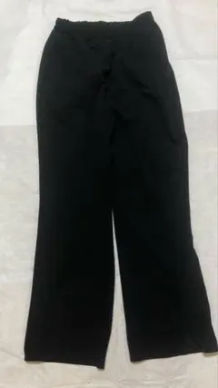 SpRay スリット入りスラックス 裾フレアパンツ 黒