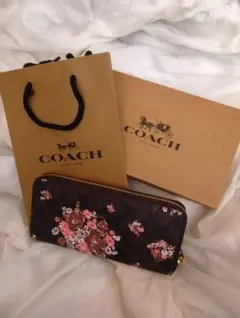 未使用品△COACH コーチ C9040 フローラルプリント 花柄 レザー ロングウォレット/長財布 フラップ式 ベージュ×ピンク×イエロー系 袋付き 未使用品△COACH コーチ C9040 フローラルプリント 花柄 レザー ロング
