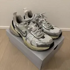 週末お値下げ！NIKE W V2K RUN 24.5 美品 NIKE/ナイキ NIKE WMNS V2K RUN/ナイキ ウィメンズ V2K ラン