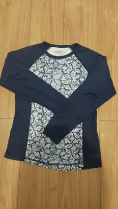 パタゴニア Patagonia キッズ水着用長袖シャツ S (7-8)