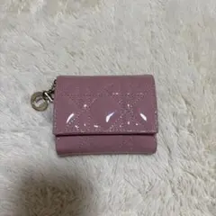 【新品未使用】即購入◎ レディディオール ピンク ロータスウォレット パテント 2025年最新】lady dior ロータスウォレット ピンクの人気