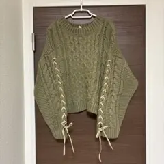 アングリッド　ケーブルニット セーター