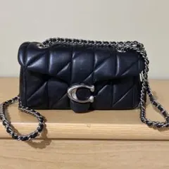 COACH キルティング ショルダーバッグ ブラック コーチタビーCP149