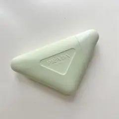 PRADA beauty プラダビューティー　ハンドクリーム