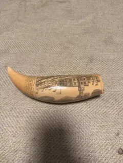 マッコウクジラ？ 鯨牙根付煎茶鉄瓶翡翠銀金香木古美術素材骨中国蒔絵標本 マッコウクジラ？ 鯨牙根付煎茶鉄瓶翡翠銀金香木古美術素材骨中国蒔絵標本