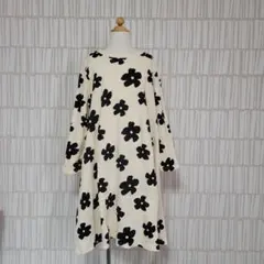 【おまとめ】マーキーズ 花柄ワンピースとトップスセット