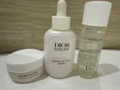 Dior スノー エッセンスオブライト セット