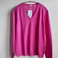 UNIQLO　エクストラファインメリノ　Vネックニット　ピンク　Mサイズ