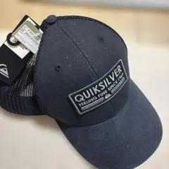 タグ付き　QUICKSILVER ブラック ベースボールキャップのサムネイル