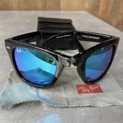 Item thumbnail for item 692fcede-21a7-442b-8c9a-54cdb97f7d4b