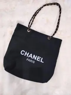 【新品・未使用品】CHANEL シャネル　ノベルティ　トートバッグ　チェーンのサムネイル