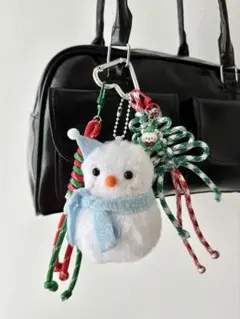 クリスマス　バッグチャーム　キーホルダー　雪だるまチャーム カラビナ付き