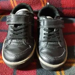 コムサイズム×IFME黒いスニーカー 18.0サイズ マジックテープ付き