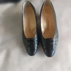 ♥️(限定商品！✨)HIteRACK ブラックパンプスのサムネイル