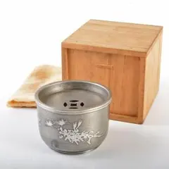 煎茶道具　林亭瑞製　錫製　四君子文　茶こぼし　約287g　時代箱付　DR5794 煎茶道具 林亭瑞製 錫製 四君子文 茶こぼし 約287g 時代箱付 DR5794