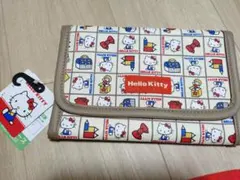 【新品•未使用】ハローキティ レトロ♡多機能手帳ポーチしまむらサンリオ