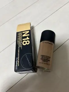 M.A.C スタジオ フィックス フルイド N18のサムネイル