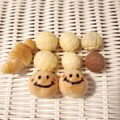 B級品　ハンドメイド　パン雑貨　パーツ　９個セット