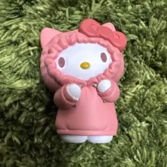 【サンリオキャラクターズ・カプセルトイ】むぎゅむぎゅ!パーカーフィギュア キティ
