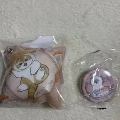 mofusand くら寿司　クッションチャーム　缶バッジ