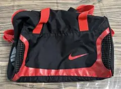 ナイキ　ボストン　プールバック