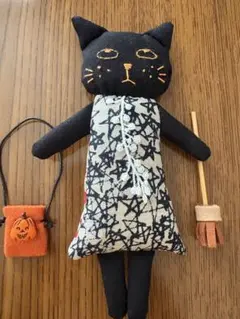 ハンドメイドミナペルホネン ぬいぐるみ 黒ネコさん