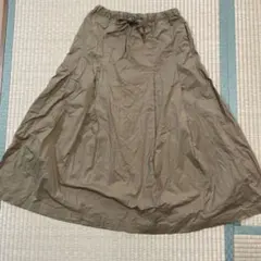 値下げしました！ 無印良品　カーキ ナイロン フレアロングスカート