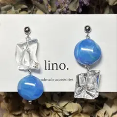 クリア　ブルー　アシンメトリー　ピアス　イヤリングのサムネイル