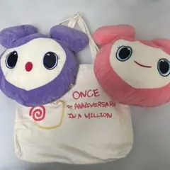TWICE モモ クッション TWICE LOVELYS おひるねクッション GiGO 限定 モモ - メルカリ
