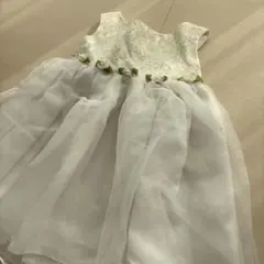 ホワイトチュールドレス フラワー装飾付き