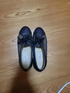 銀座ヨシノヤメッシュパンプス リボン付き